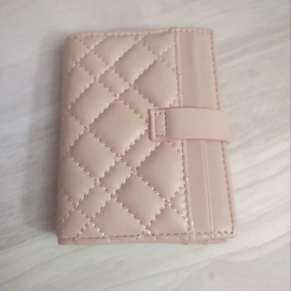 Kurt Geiger London Diamond Quilted Soft Leather Cardholder Flip Wallet Accessory